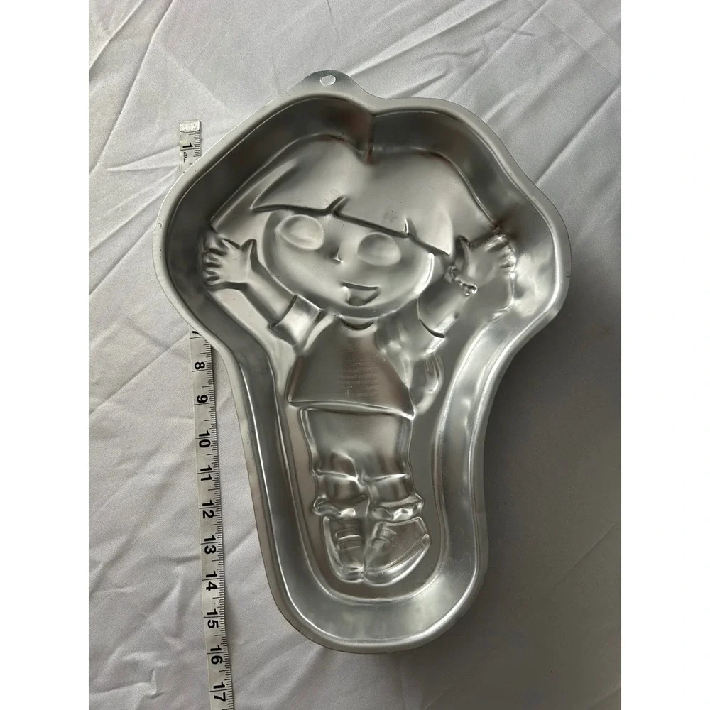 Vintage Dora the Explorer Cake Pan Wilton 2003 Viacom‎ Collectible Baking Mold